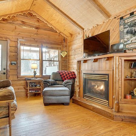 Secluded Family Retreat In Dahlonega With Hot Tub!ヴィラ エクステリア 写真