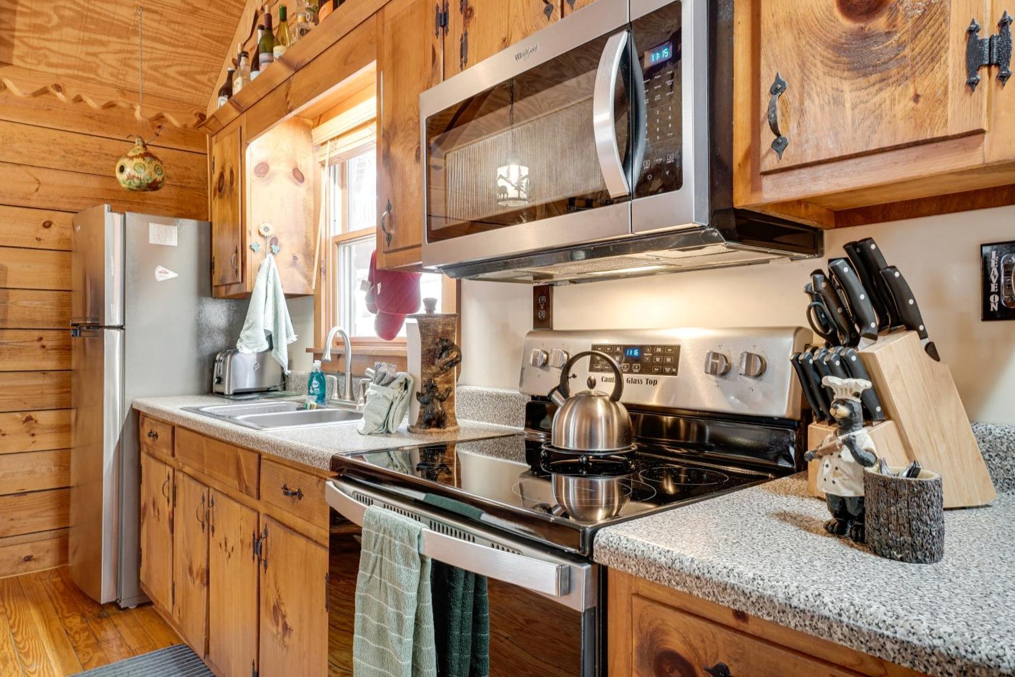 Secluded Family Retreat In Dahlonega With Hot Tub!ヴィラ エクステリア 写真
