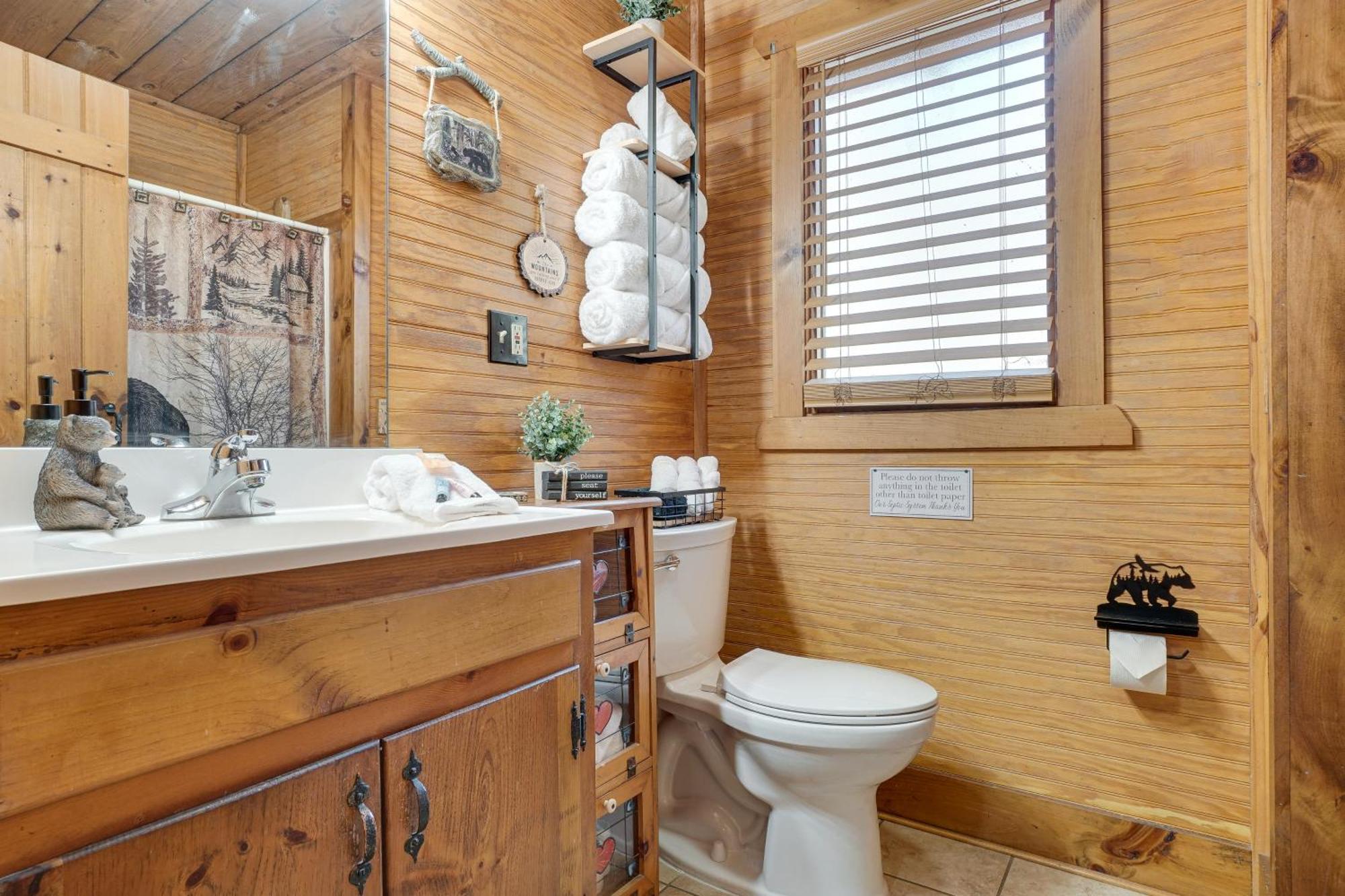 Secluded Family Retreat In Dahlonega With Hot Tub!ヴィラ エクステリア 写真