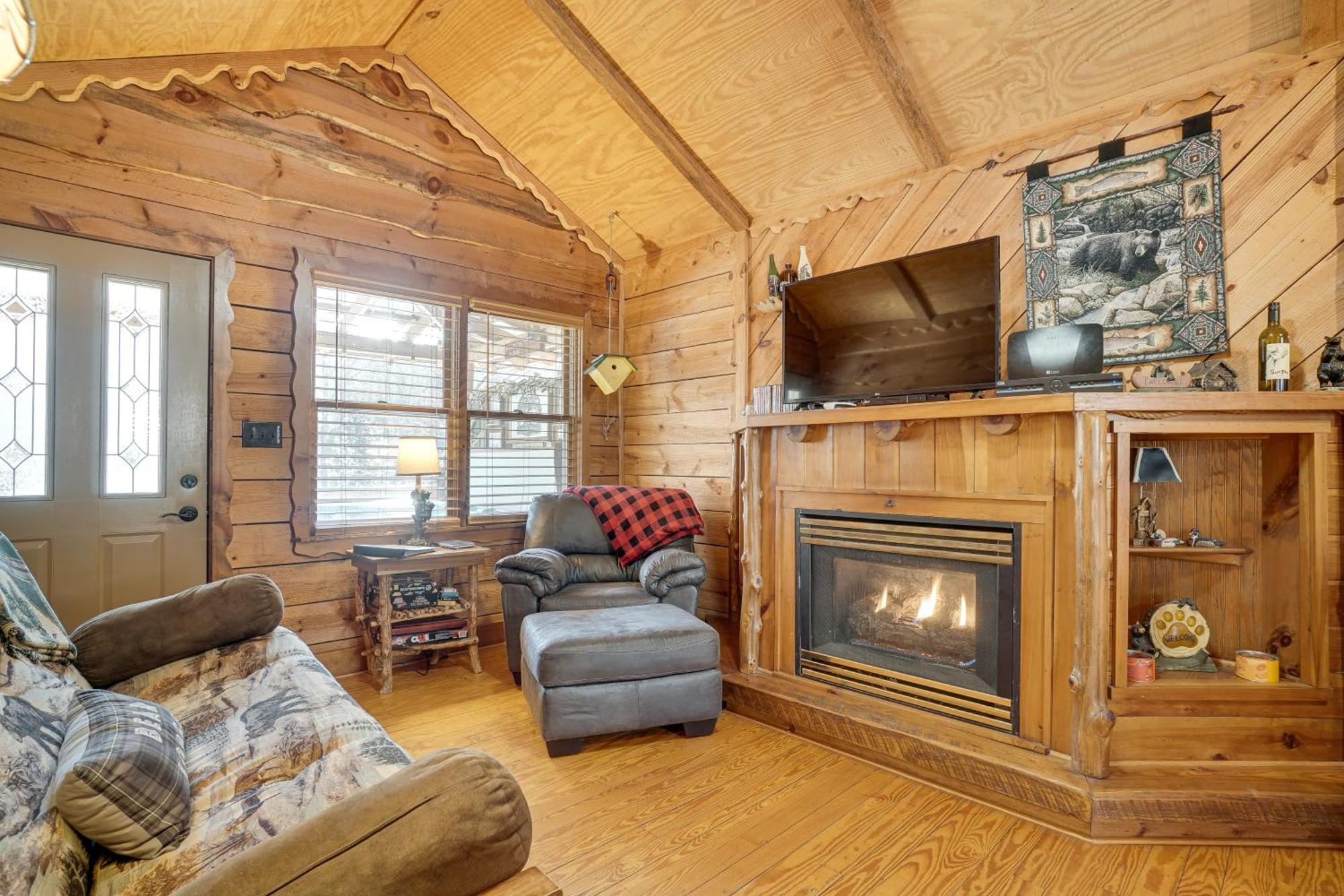 Secluded Family Retreat In Dahlonega With Hot Tub!ヴィラ エクステリア 写真
