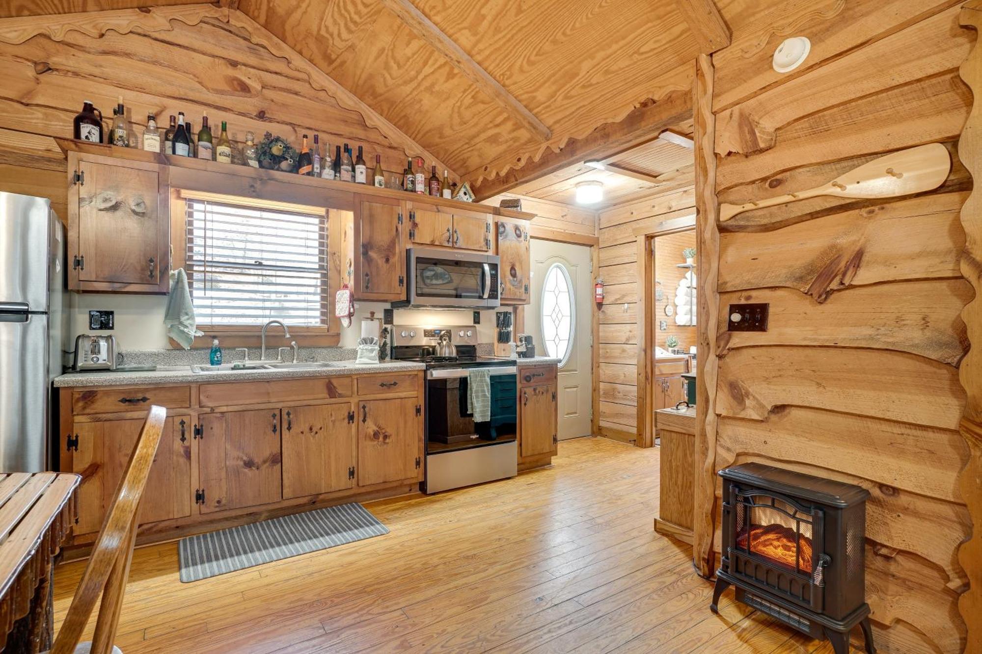 Secluded Family Retreat In Dahlonega With Hot Tub!ヴィラ エクステリア 写真