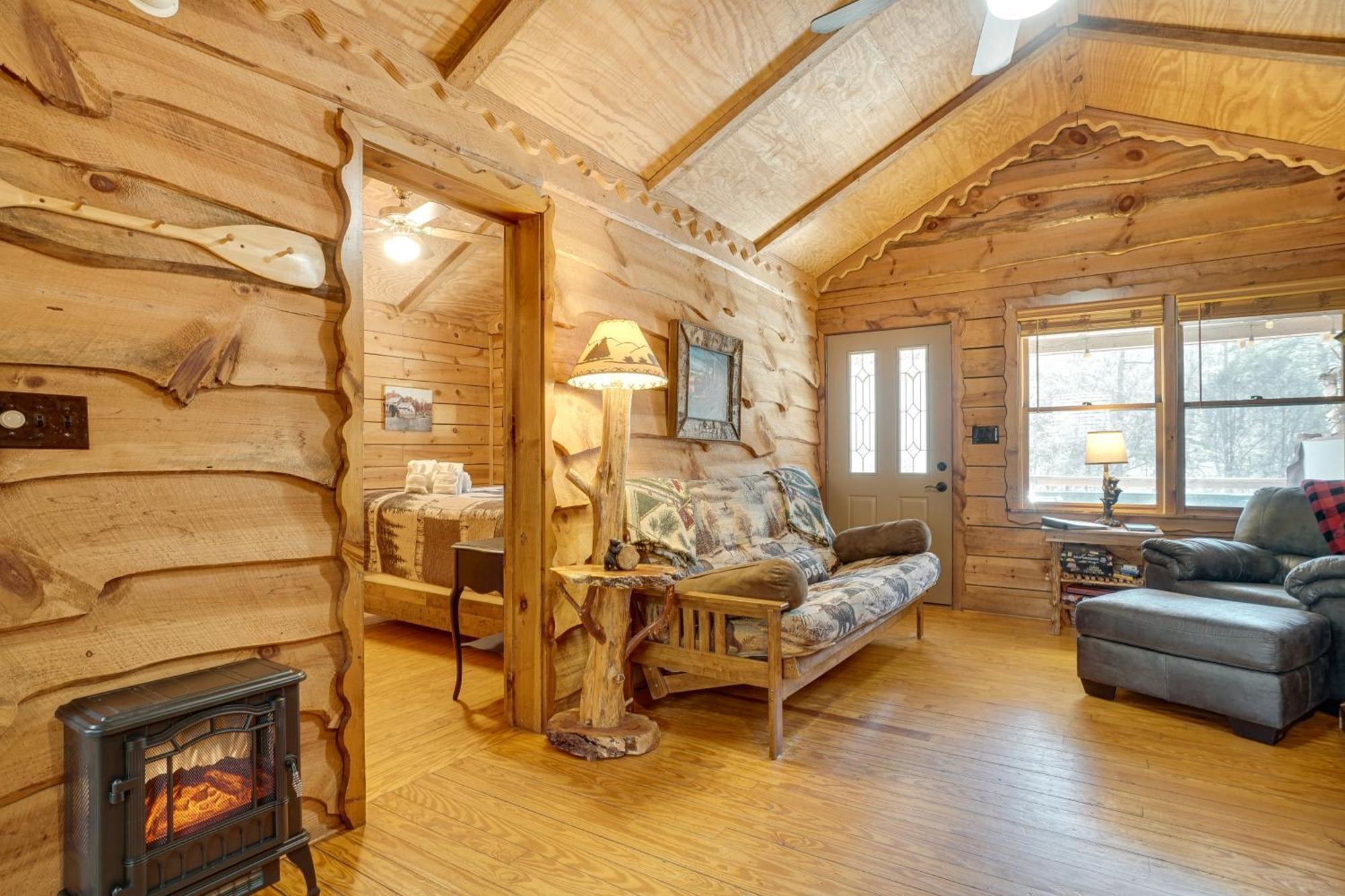 Secluded Family Retreat In Dahlonega With Hot Tub!ヴィラ エクステリア 写真